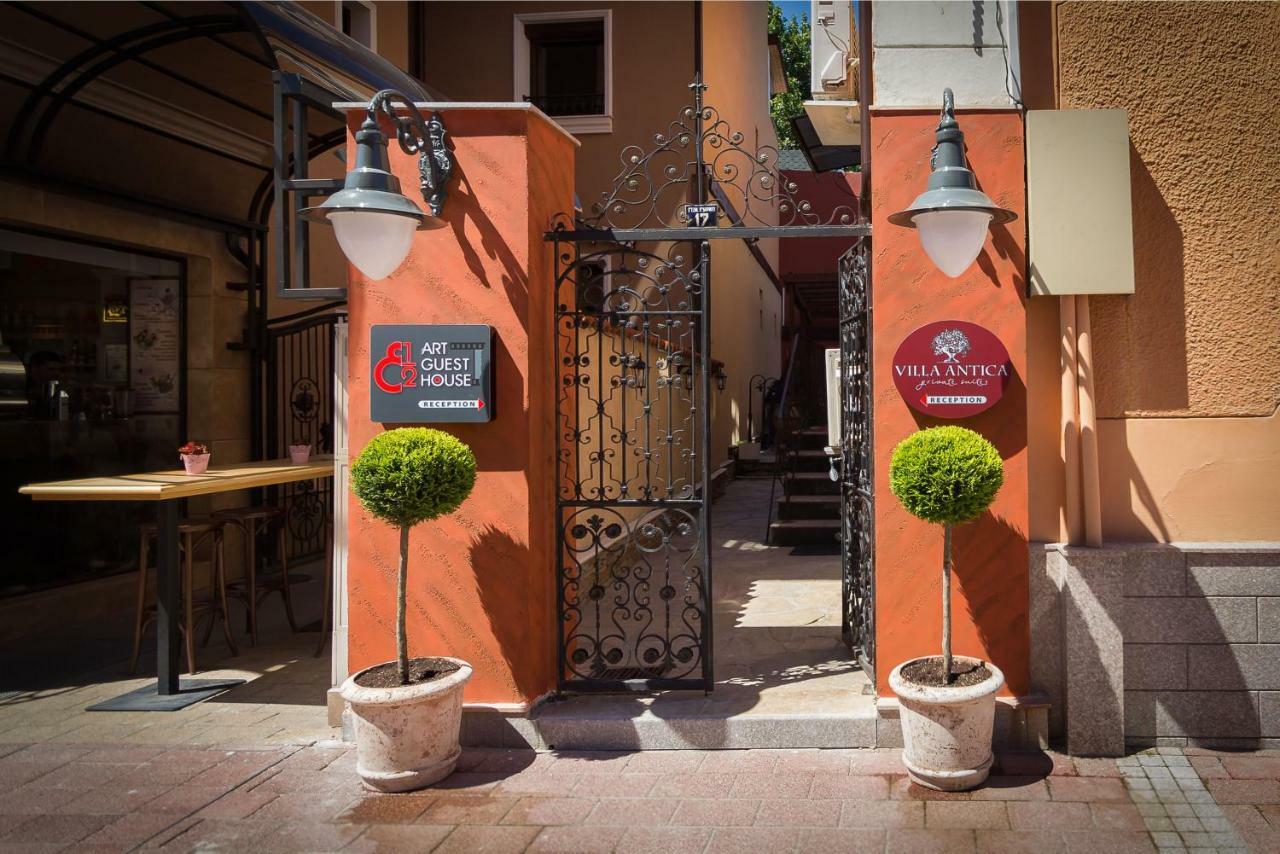 8 1/2 Art Guest House Plovdiv Ngoại thất bức ảnh